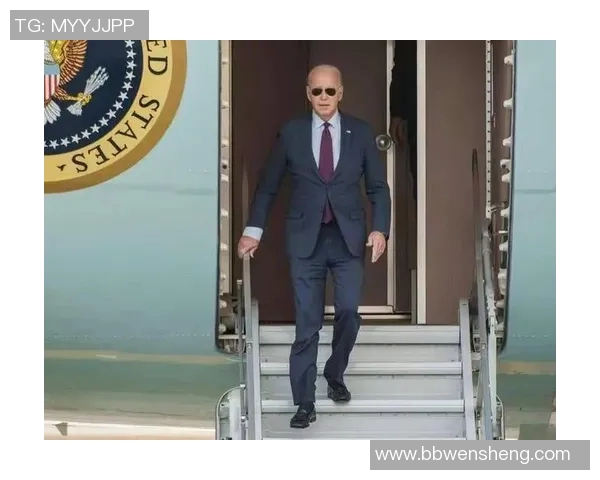 帅气头像男生与足球明星的完美结合展现运动魅力与时尚风采 帅气头像男生与足球明星的完美结合展现运动魅力与时尚风采